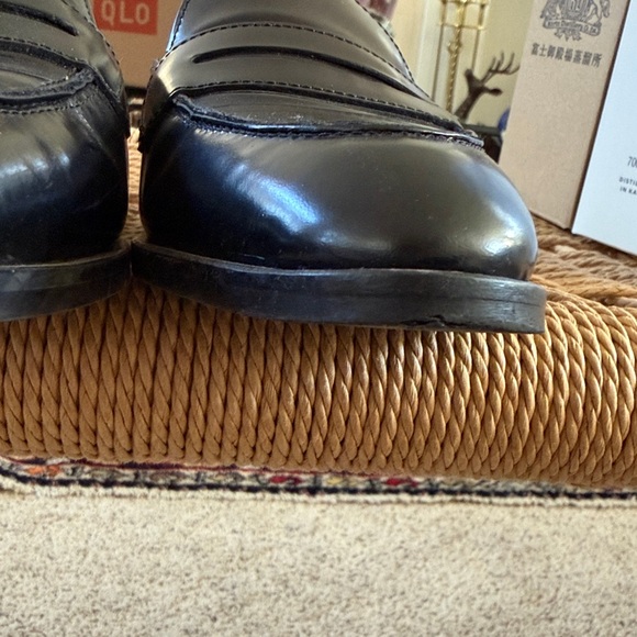 Everlane Black Leather Slip-On Loafers - Picture 10 of 10